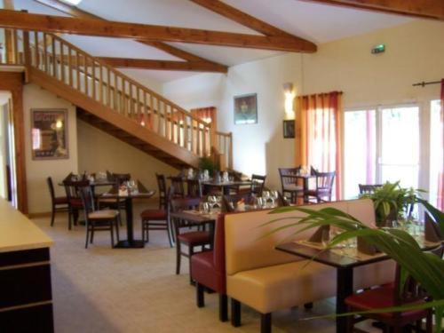 Relais Fasthotel Quimperlé Dış mekan fotoğraf